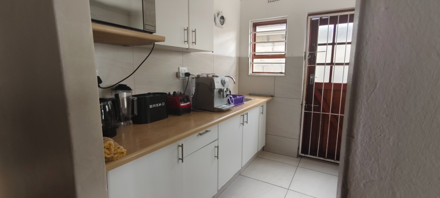 3 Bedroom Property for Sale in Strandfontein Village Western Cape